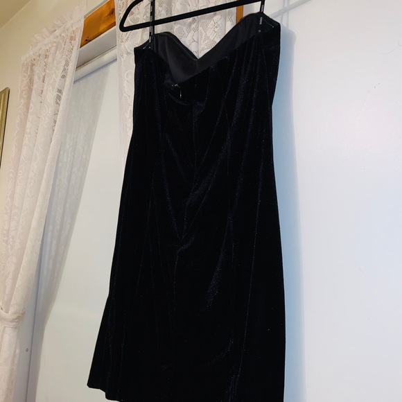 VTG Y2K XOXO Black Velvet & Sequin Holiday Dress - Picture 4 of 4